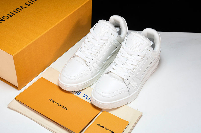 LOUIS VUITTON TRAINER TOTAL WHITE