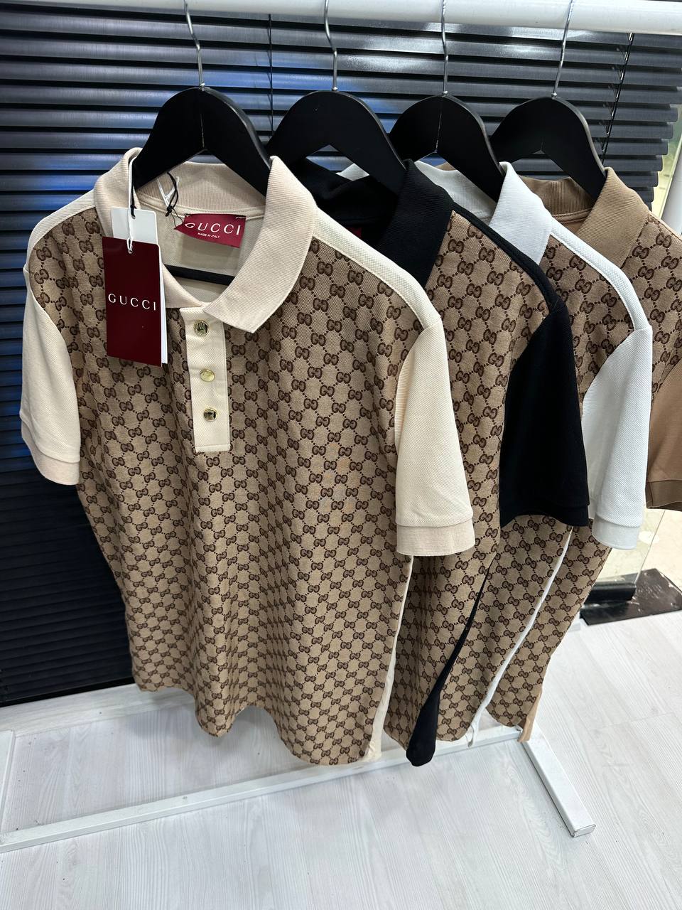 GUCCI POLO LOGATA GG