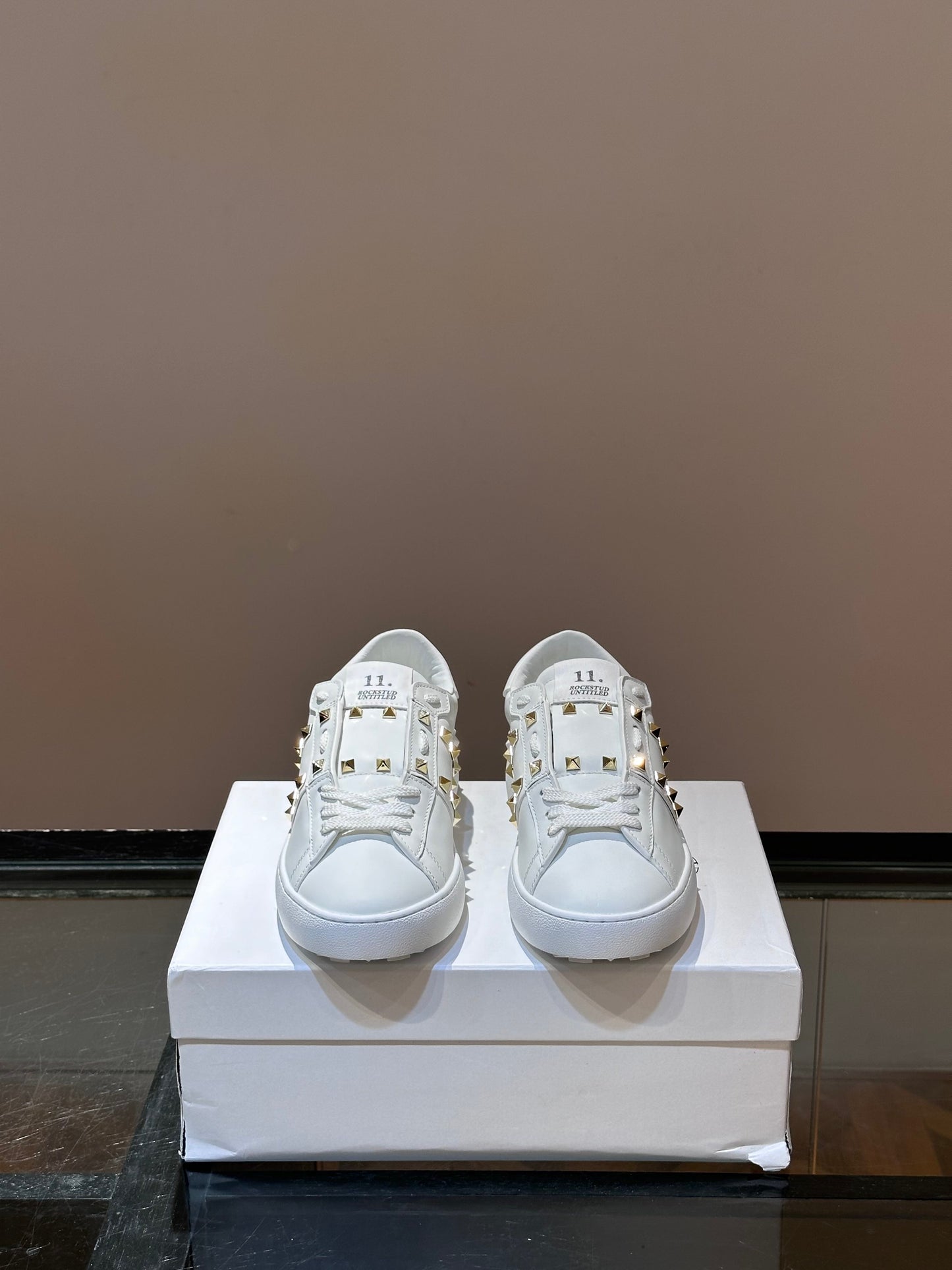 Valentino Sneaker "Rockstud" Total White Borchie Oro