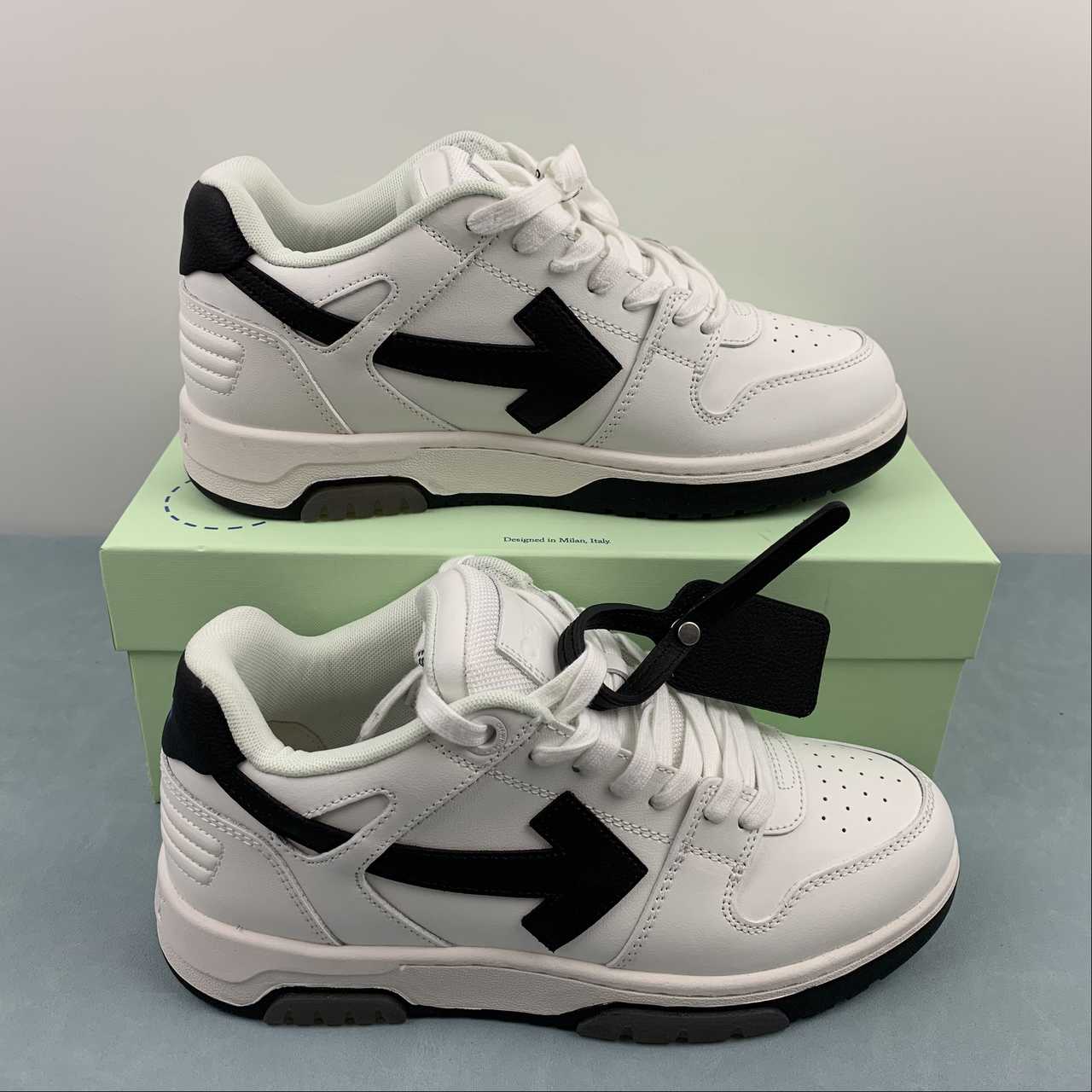 OFF-WHITE OUT OF OFFICE WHITE / BLACK