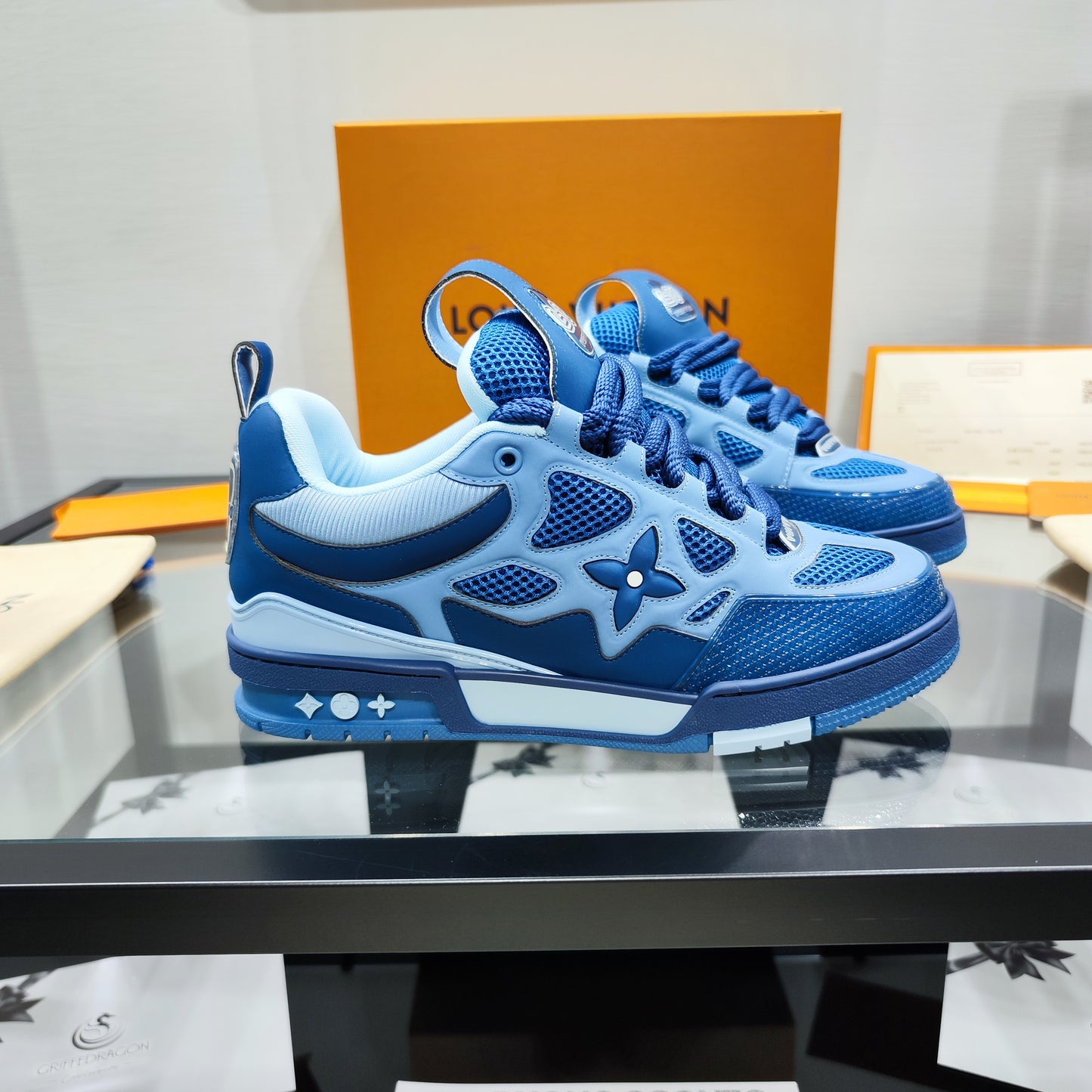 LOUIS VUITTON SKATE TOTAL BLUE