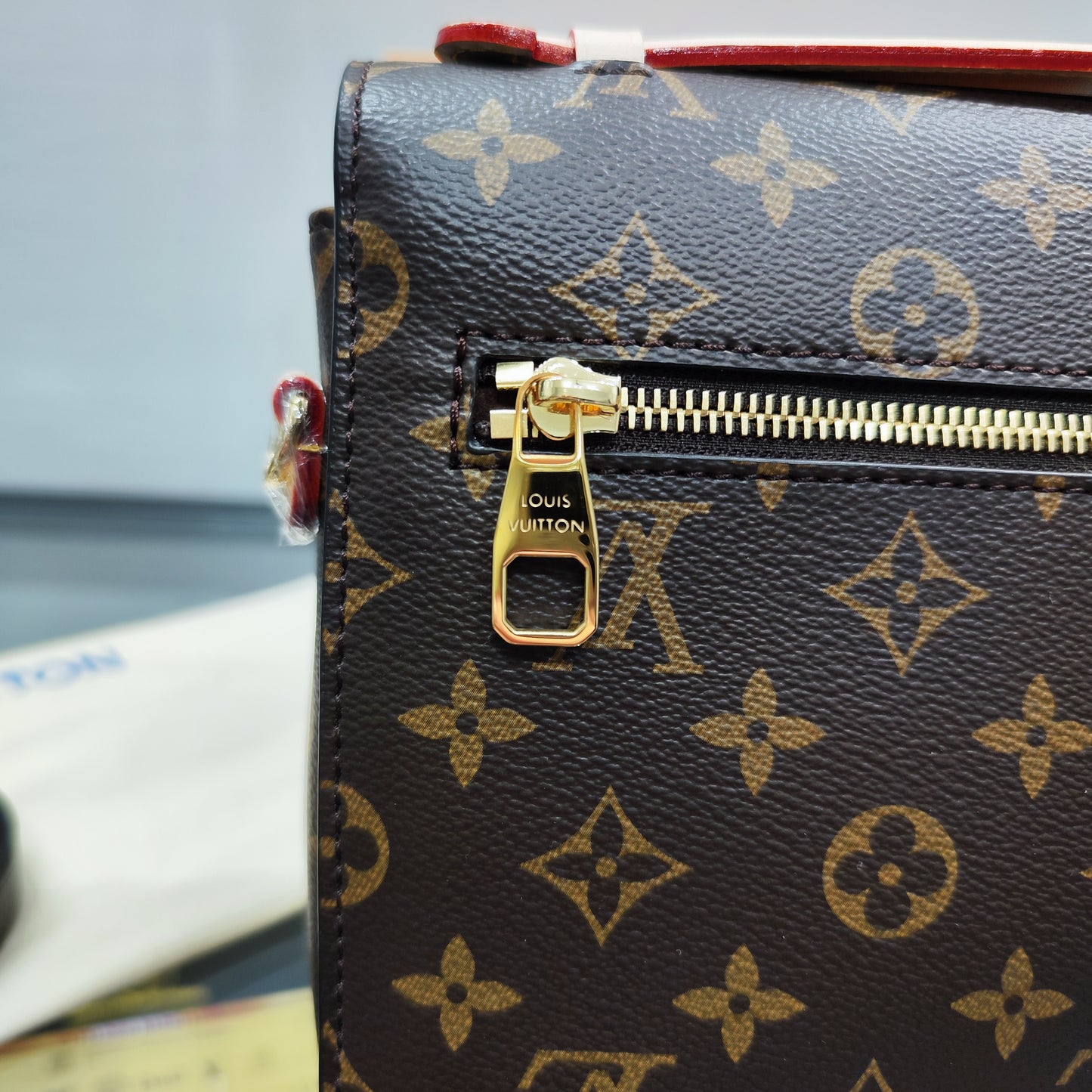 Louis Vuitton Pochette Metis Monogram 25cm