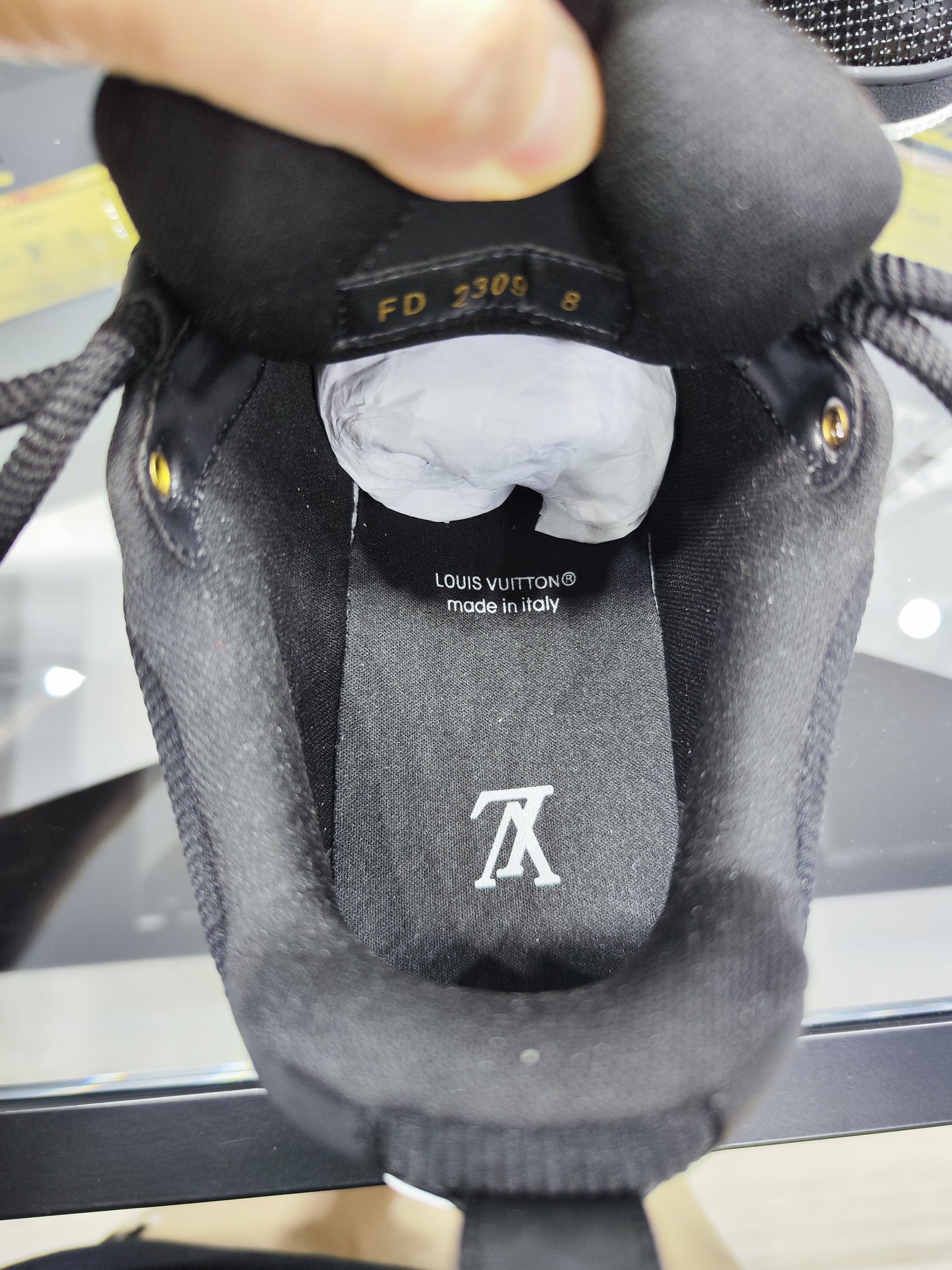 LOUIS VUITTON SKATE BLACK