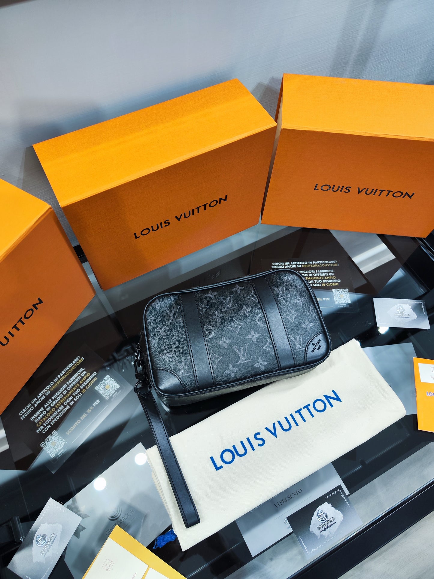 LOUIS VUITTON POCHETTE KASAI MONOGRAM