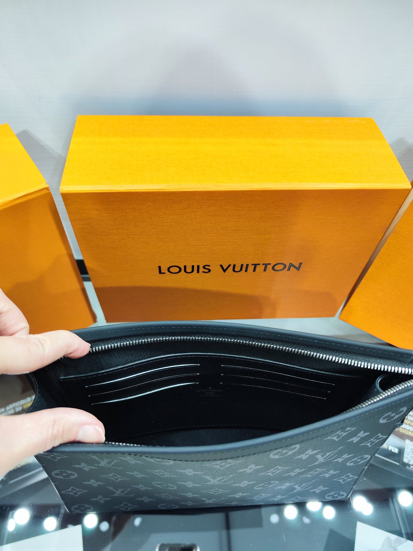 LOUIS VUITTON POCHETTE VOYAGE MM MONOGRAM ECLIPSE