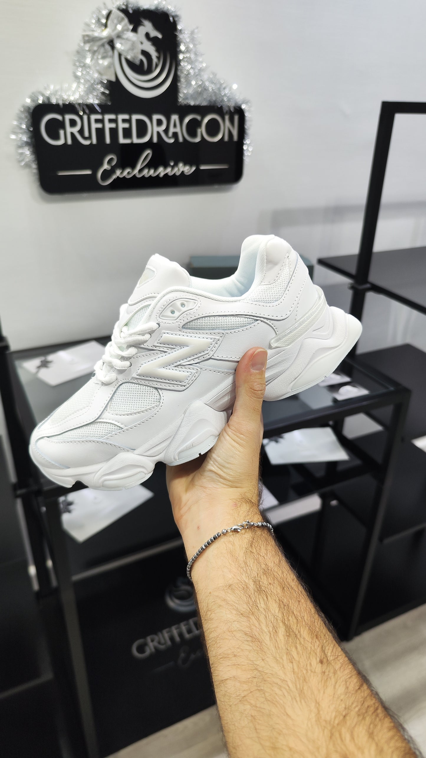 New Balance 9060 TOTAL WHITE