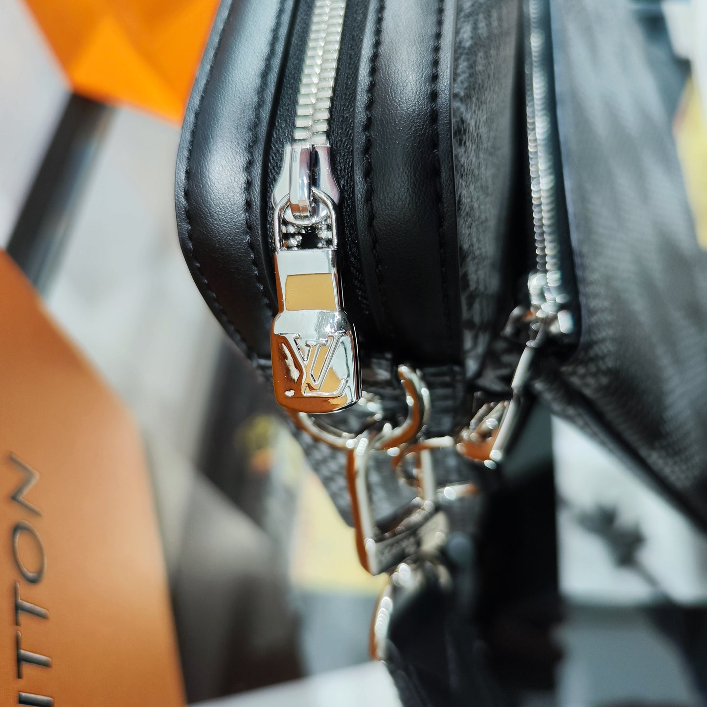 LOUIS VUITTON "TRIO MONOGRAM GREY" TRACOLLA UOMO