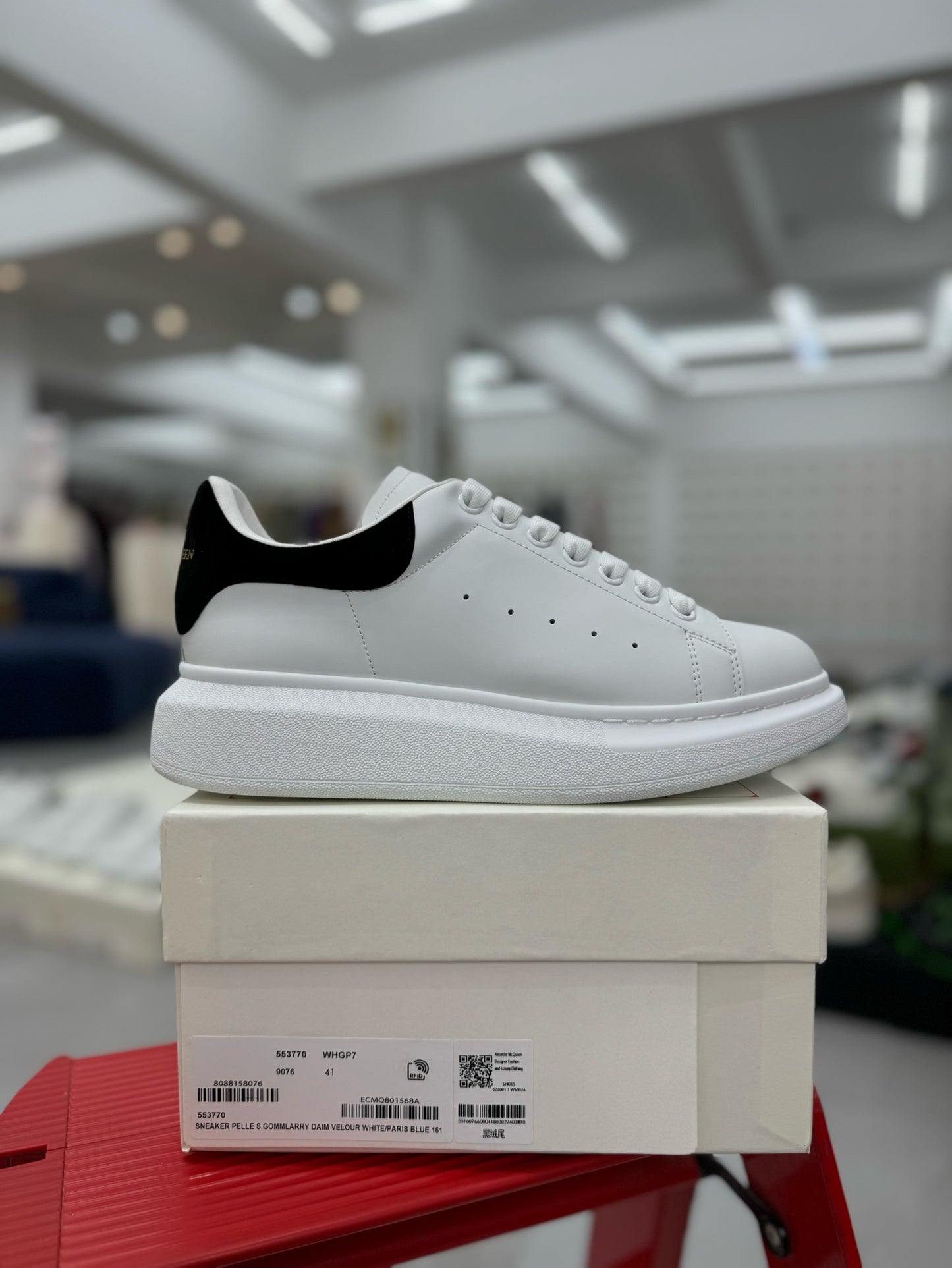 ALEXANDER MCQUEEN SNEAKER WHITE RETRO BLACK (VELLUTO)