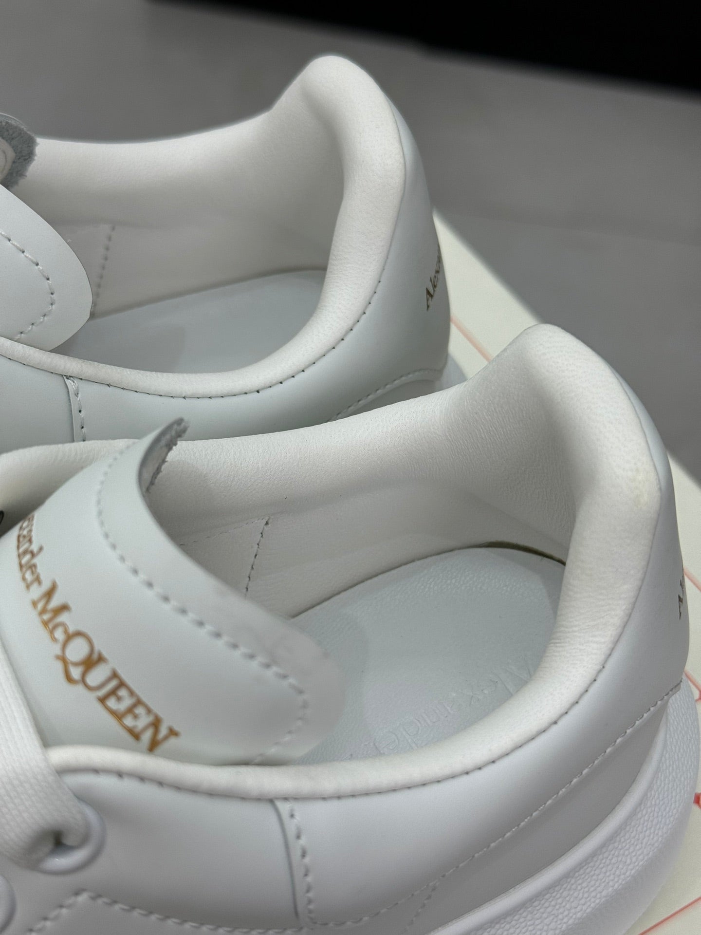 ALEXANDER MCQUEEN SNEAKER TOTAL WHITE (PELLE)