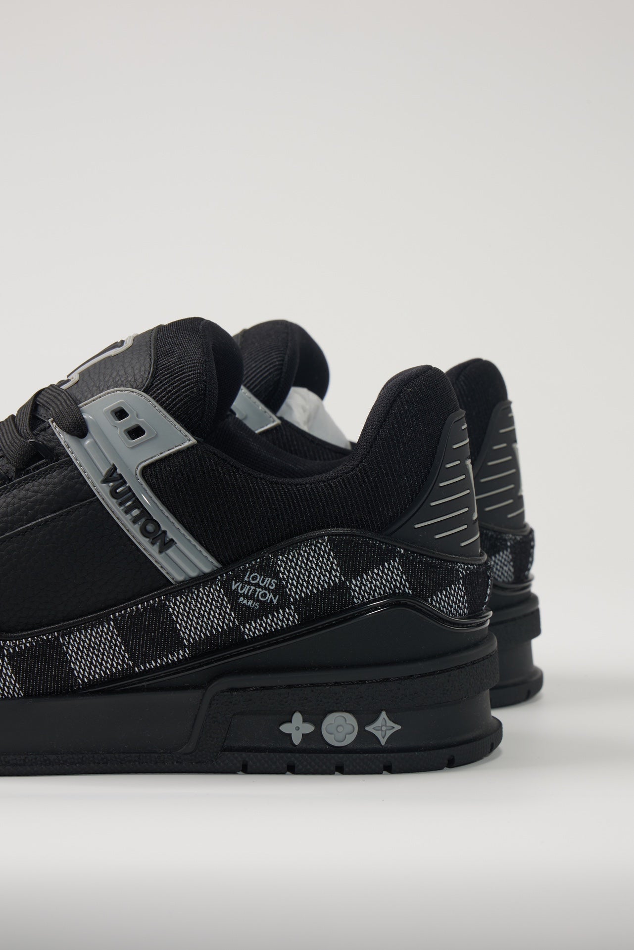 LOUIS VUITTON TRAINER BLACK DAMIER
