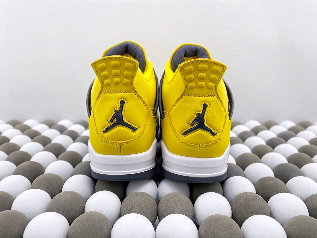 AIR JORDAN 4 RETRO LIGHTNING CT8527-700