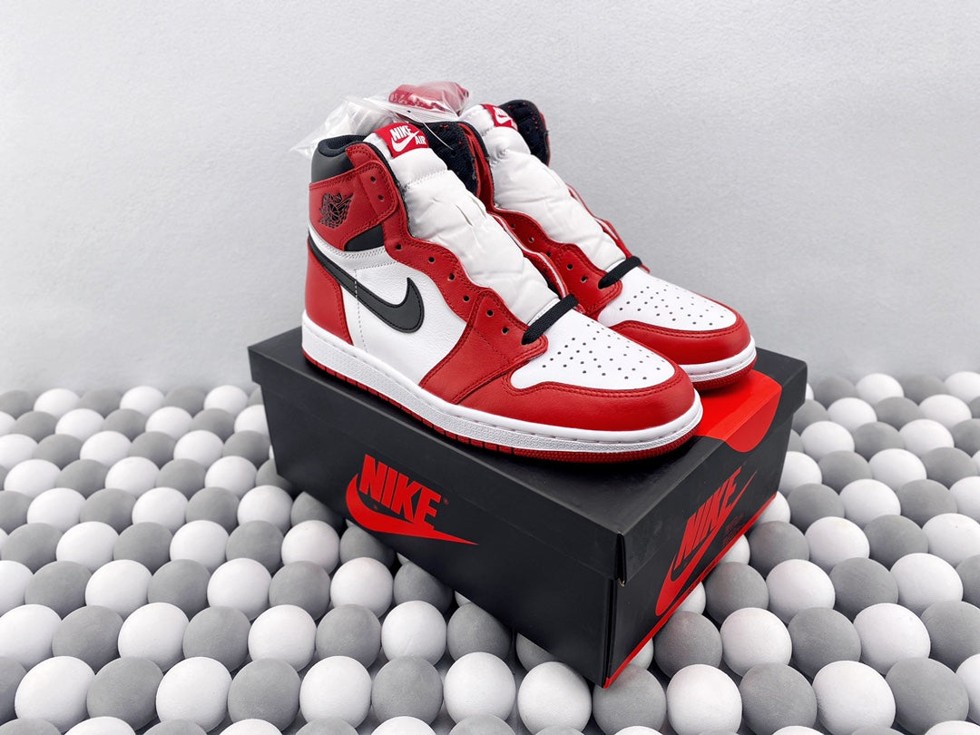 AIR JORDAN 1 RETRO HIGH OG CHICAGO FD1412-612