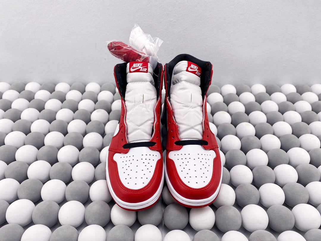 AIR JORDAN 1 RETRO HIGH OG CHICAGO FD1412-612