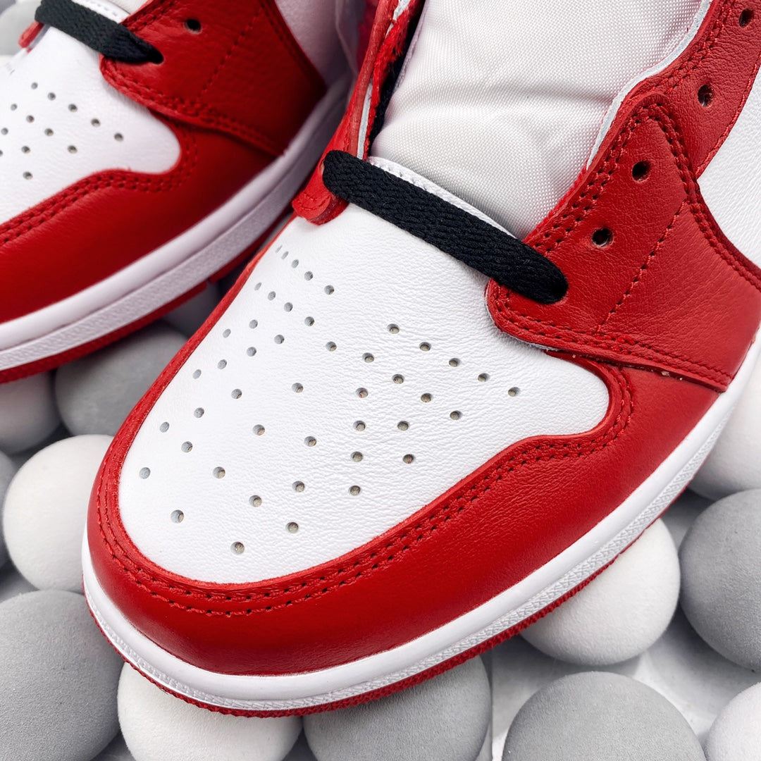 AIR JORDAN 1 RETRO HIGH OG CHICAGO FD1412-612