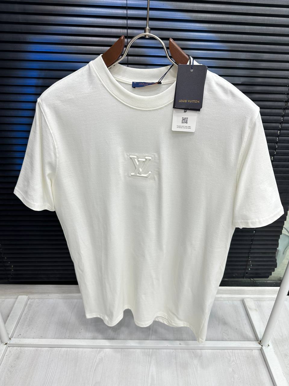 LOUIS VUITTON T-SHIRT CON INIZIALI IMPRESSE