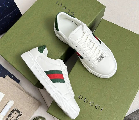 GUCCI ACE SNEAKER CON DETTAGLIO WEB SS25