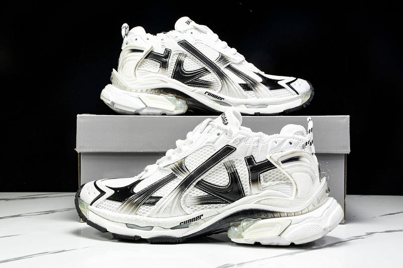 BALENCIAGA RUNNER GRADIENT