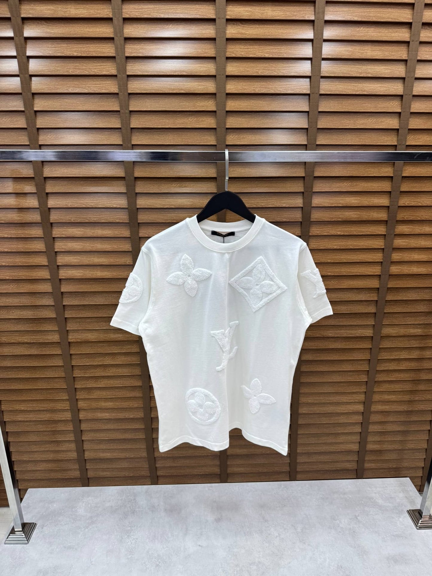 LOUIS VUITTON RICAMI IN RILIEVO T-SHIRT