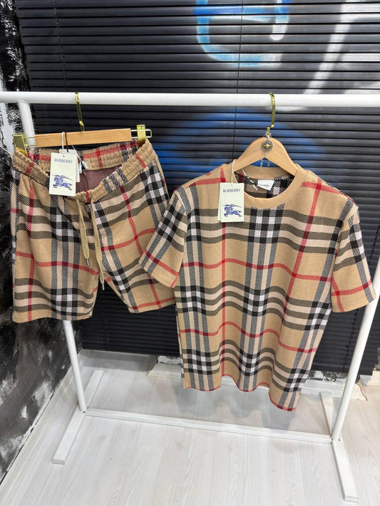 BURBERRY COORDINATO SHORT + T-SHIRT
