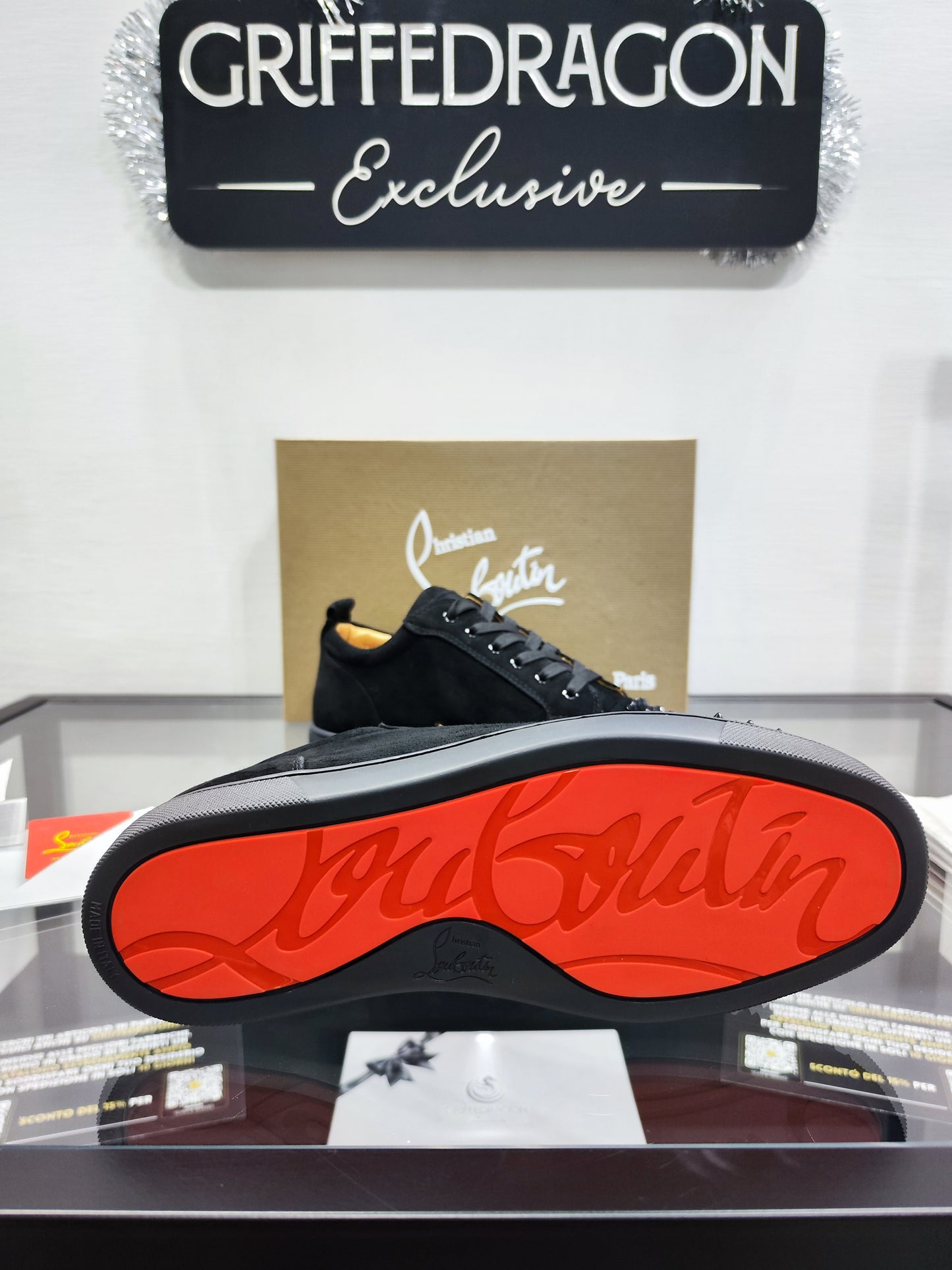 Christian Louboutin Spikes Velluto con Borchie - Black