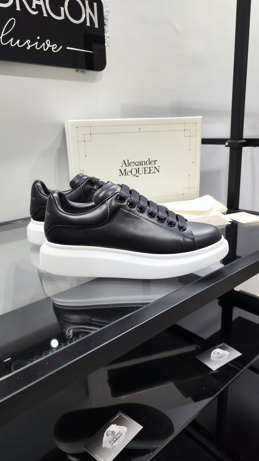 ALEXANDER MCQUEEN SNEAKER TOTAL BLACK SUOLA WHITE (PELLE)