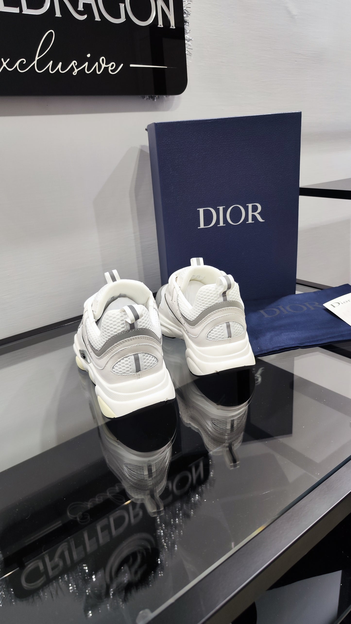 B22 Sneaker White/Grey