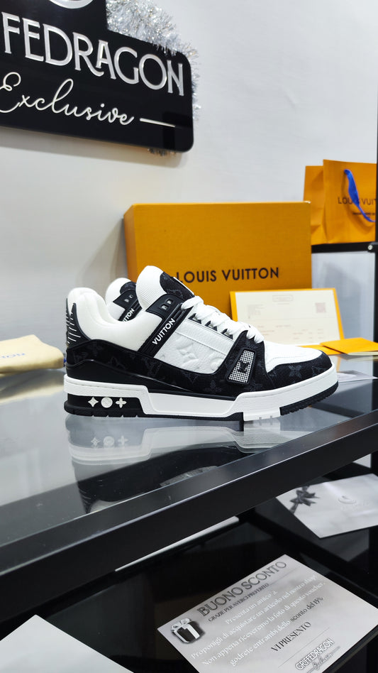 LOUIS VUITTON TRAINER DENIM WHITE BLACK