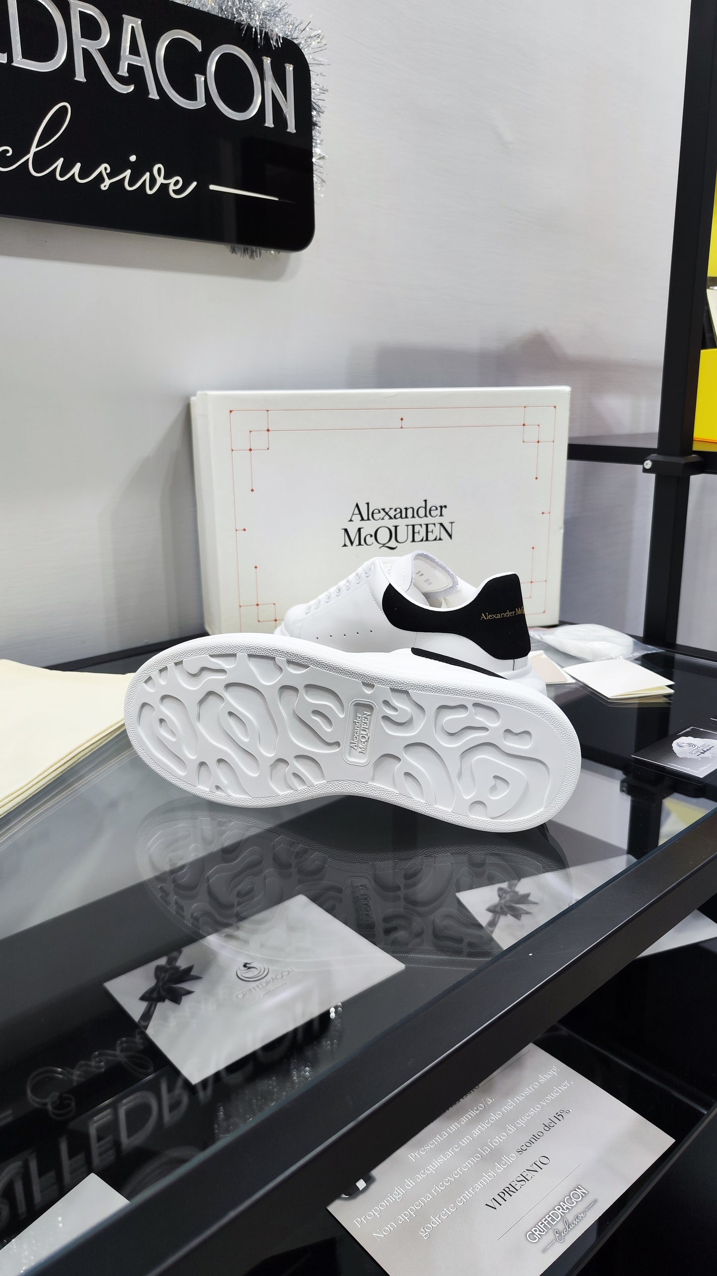 ALEXANDER MCQUEEN SNEAKER WHITE RETRO BLACK (VELLUTO)