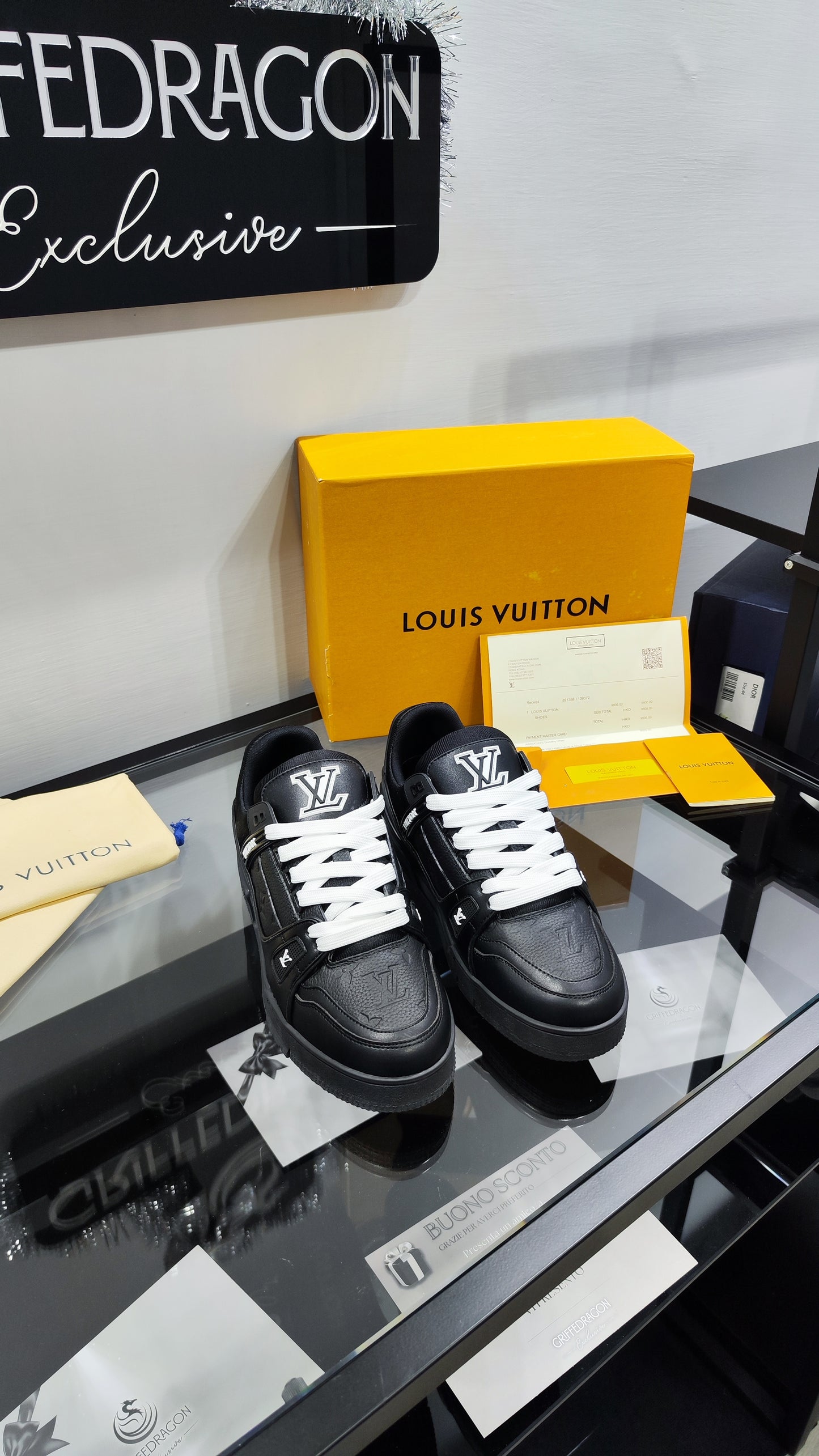 LOUIS VUITTON TRAINER TOTAL BLACK