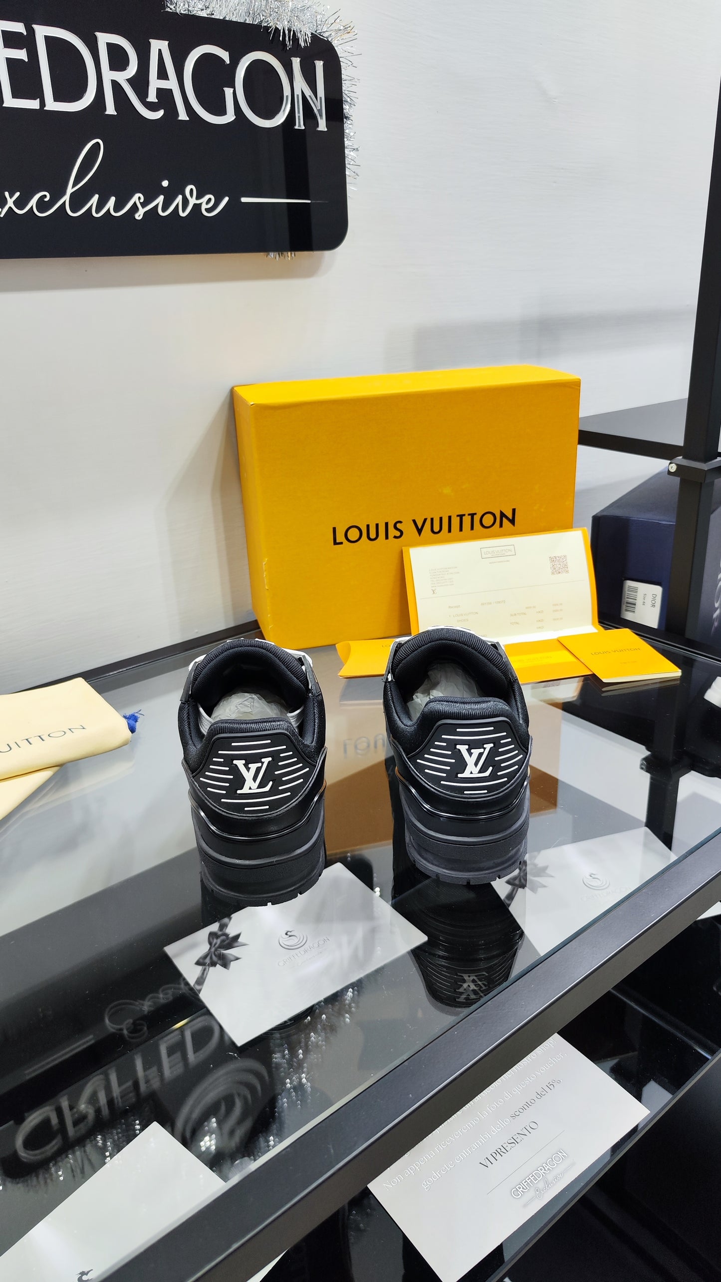 LOUIS VUITTON TRAINER TOTAL BLACK