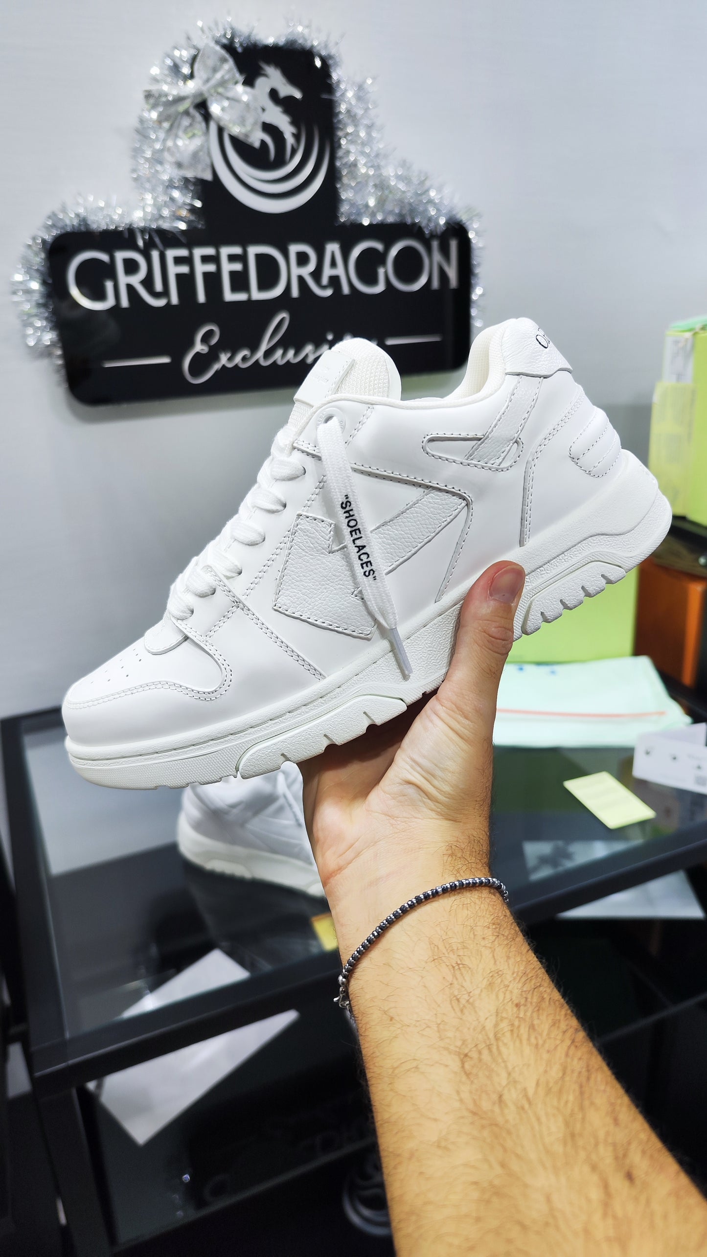 OFF-WHITE OUT OF OFFICE TOTAL WHITE