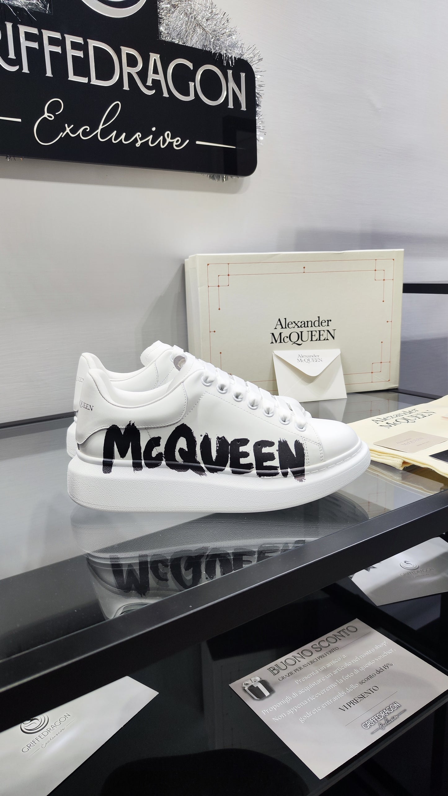 ALEXANDER MCQUEEN SNEAKER WHITE GRAFFITI
