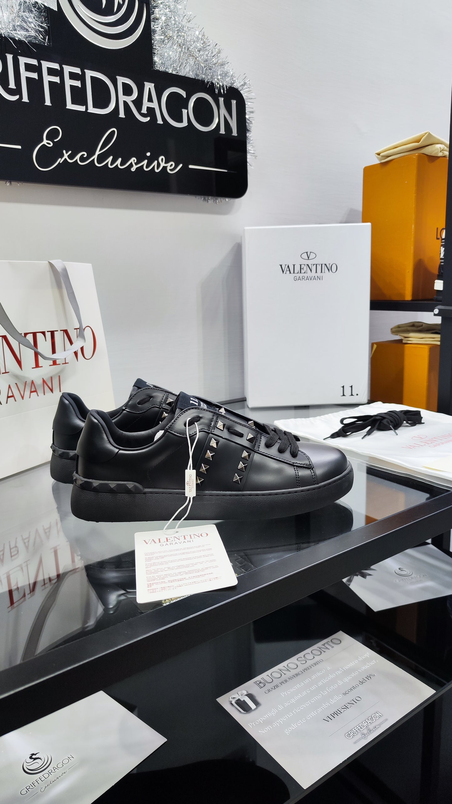 Valentino Sneaker "Rockstud" Total Black fascia Borchiata
