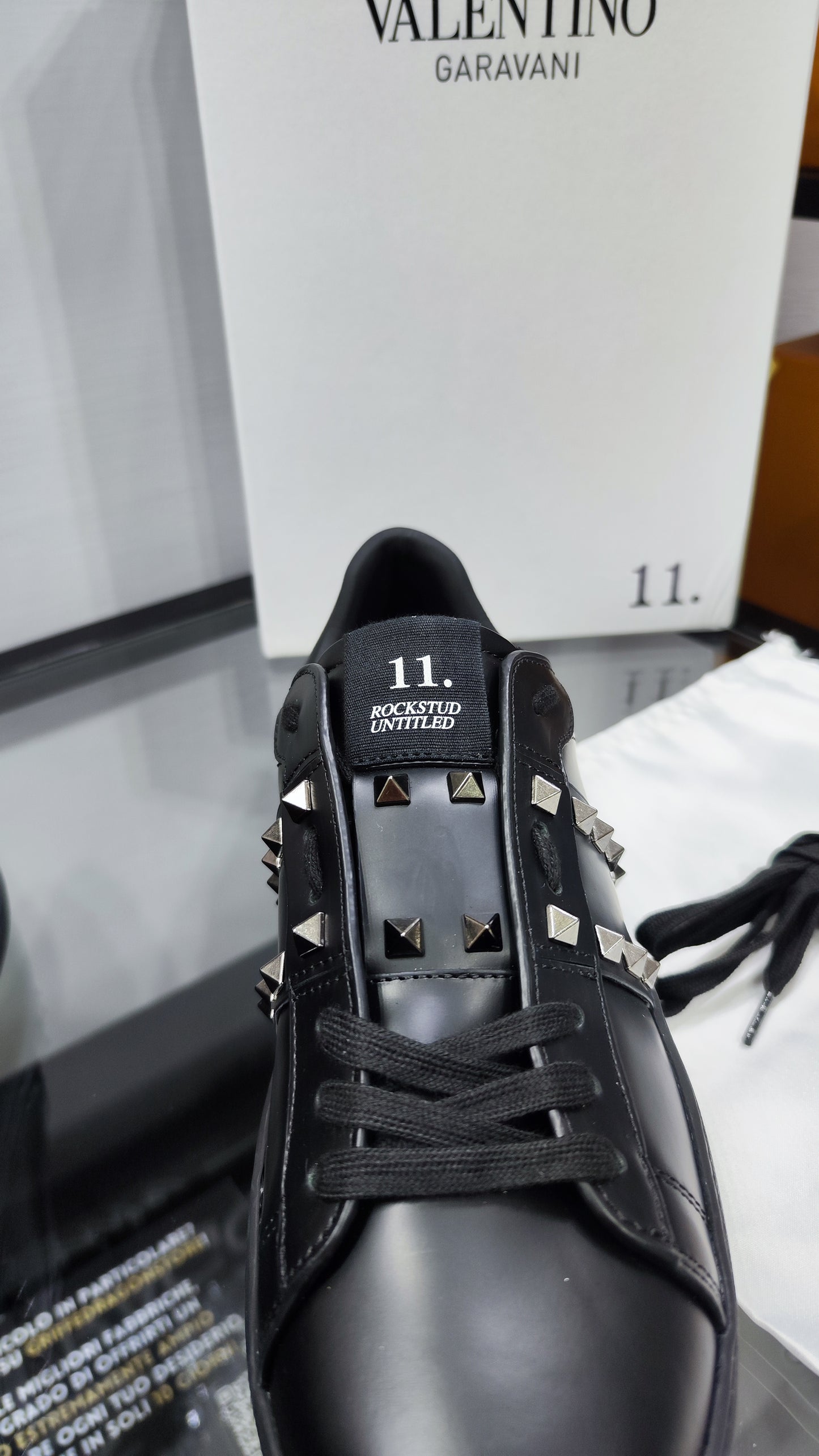 Valentino Sneaker "Rockstud" Total Black fascia Borchiata