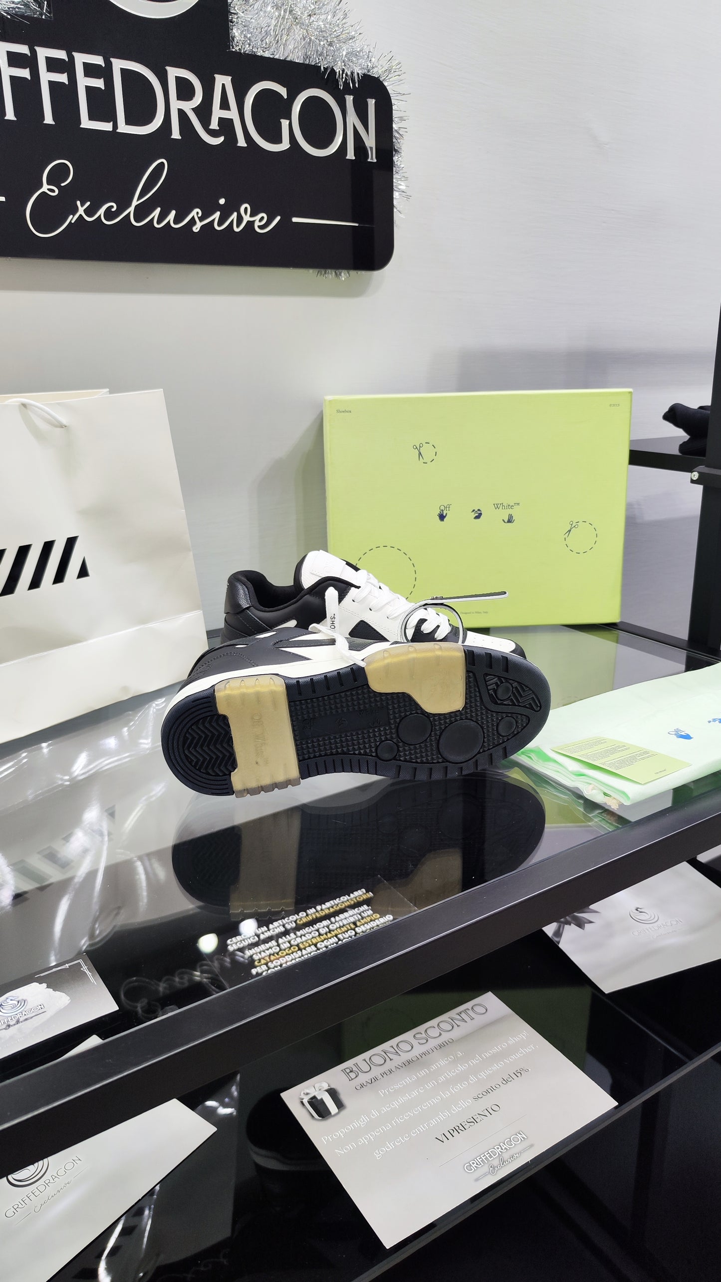 OFF-WHITE OUT OF OFFICE BLACK / WHITE