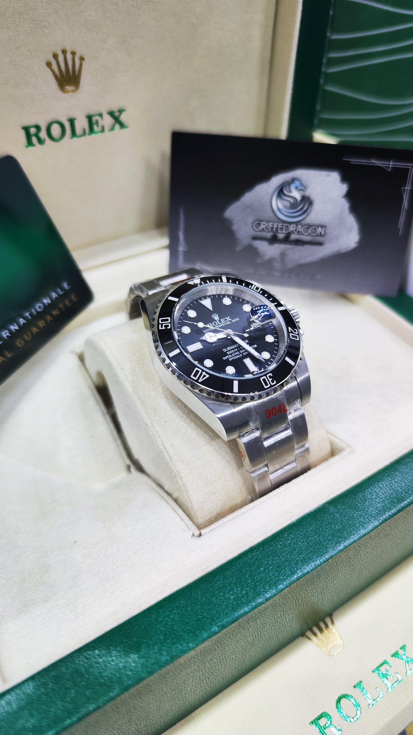 ROLEX SUBMARINER DATE