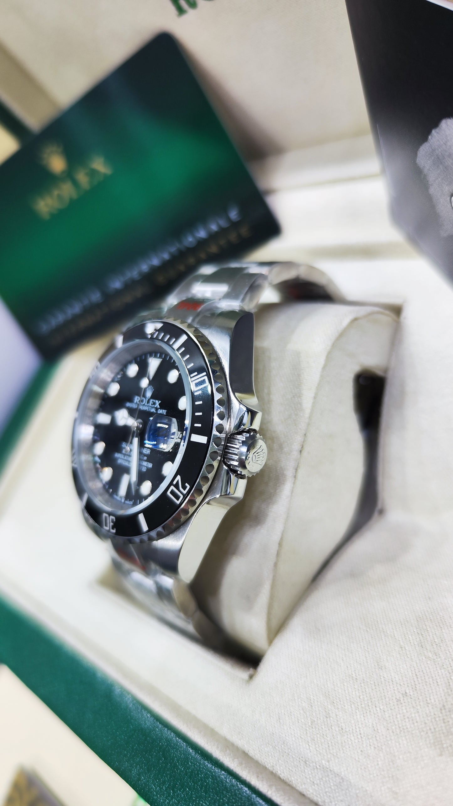 ROLEX SUBMARINER DATE