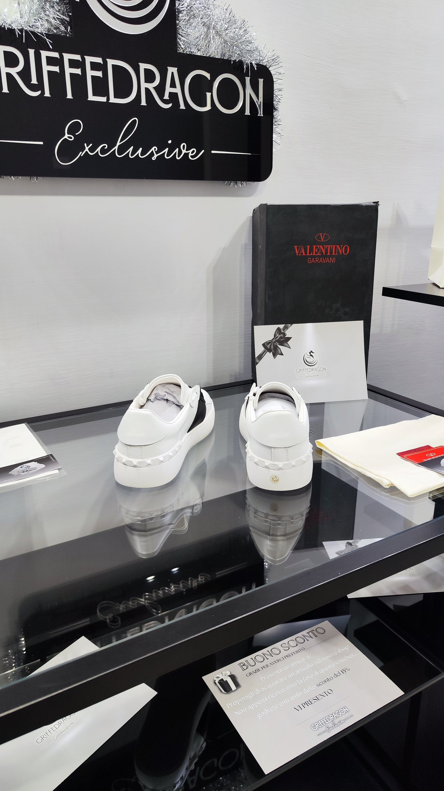 Valentino Sneaker "Open" Bianco fascia Nera