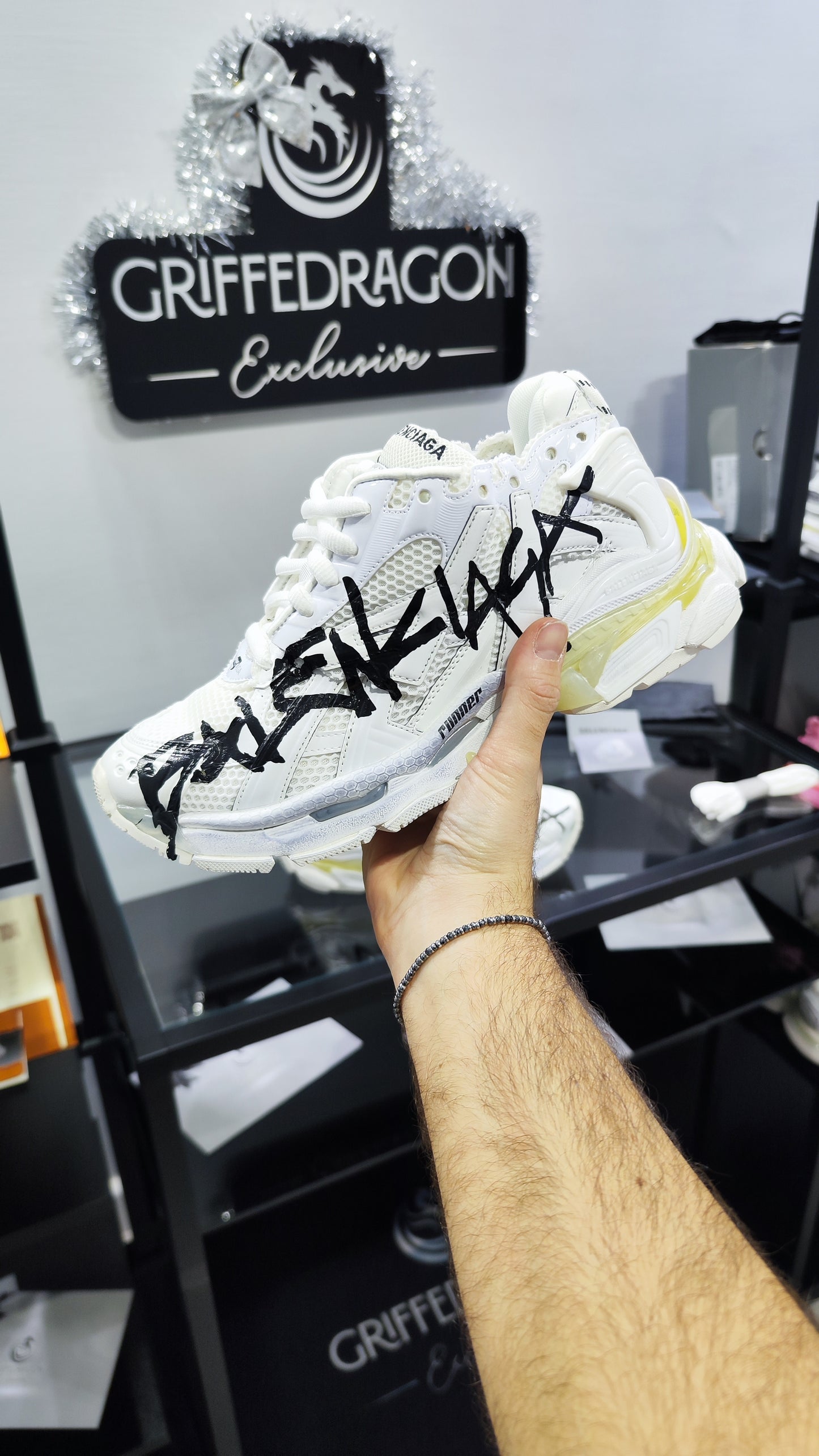 BALENCIAGA RUNNER WHITE GRAFFITI