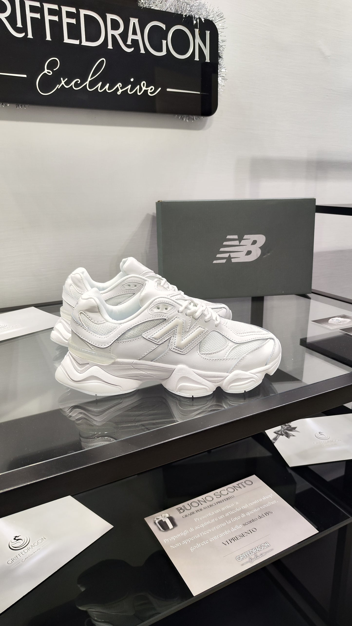 New Balance 9060 TOTAL WHITE