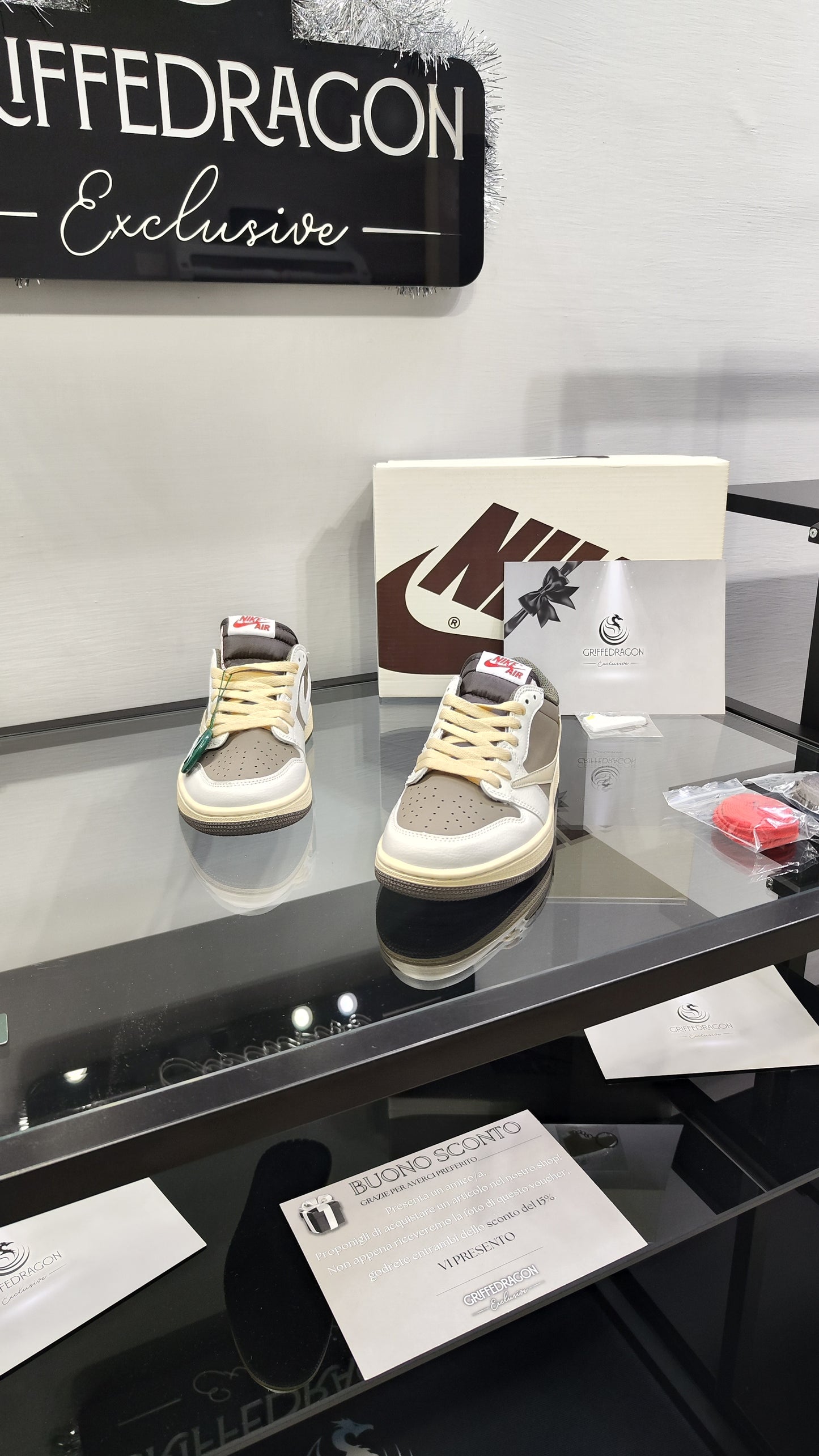 Air Jordan 1 Retro Low OG SP Travis Scott Reverse Mocha