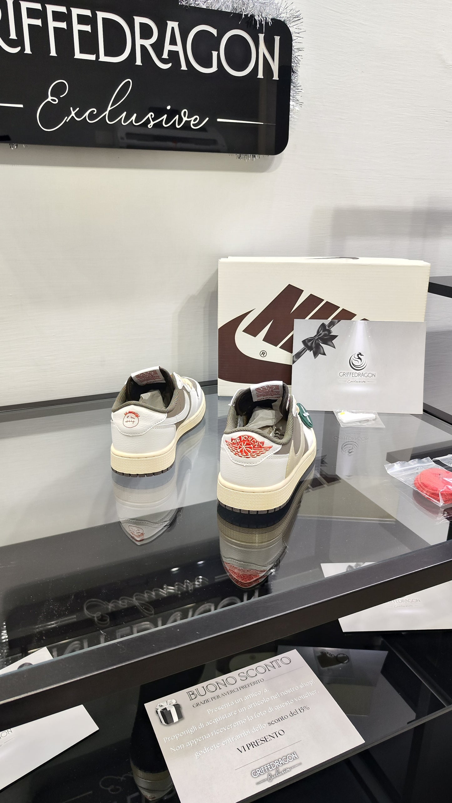 Air Jordan 1 Retro Low OG SP Travis Scott Reverse Mocha