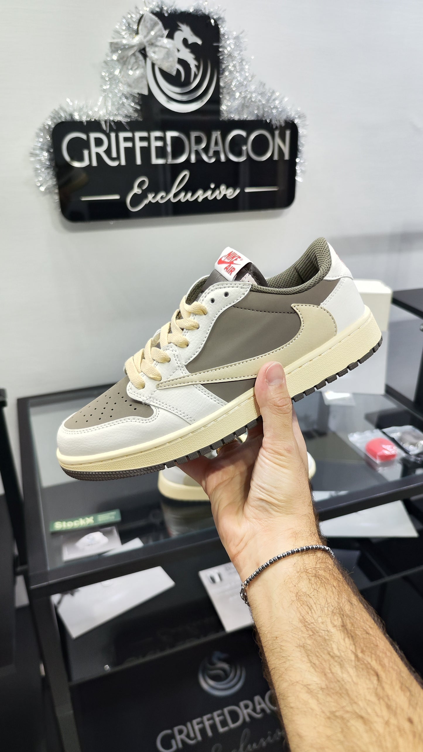 Air Jordan 1 Retro Low OG SP Travis Scott Reverse Mocha