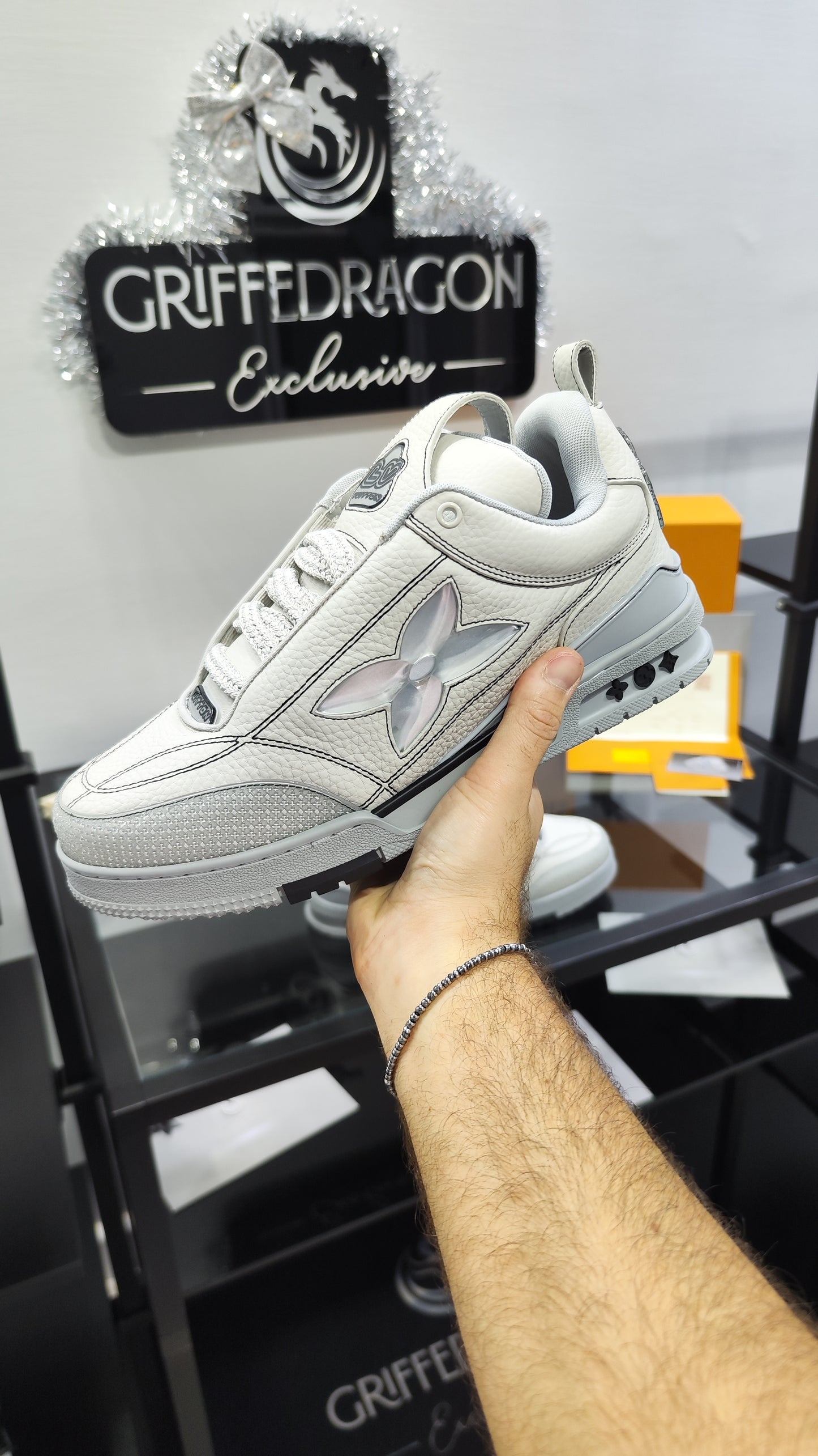 LOUIS VUITTON SKATE NEW GREY